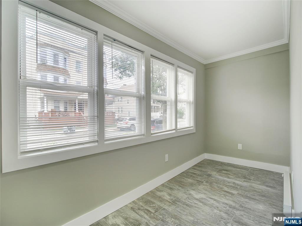 76 Mission Street Property Photo 5