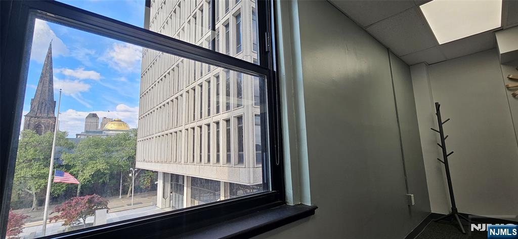 972 Broad Street Floor 3 Property Photo 30