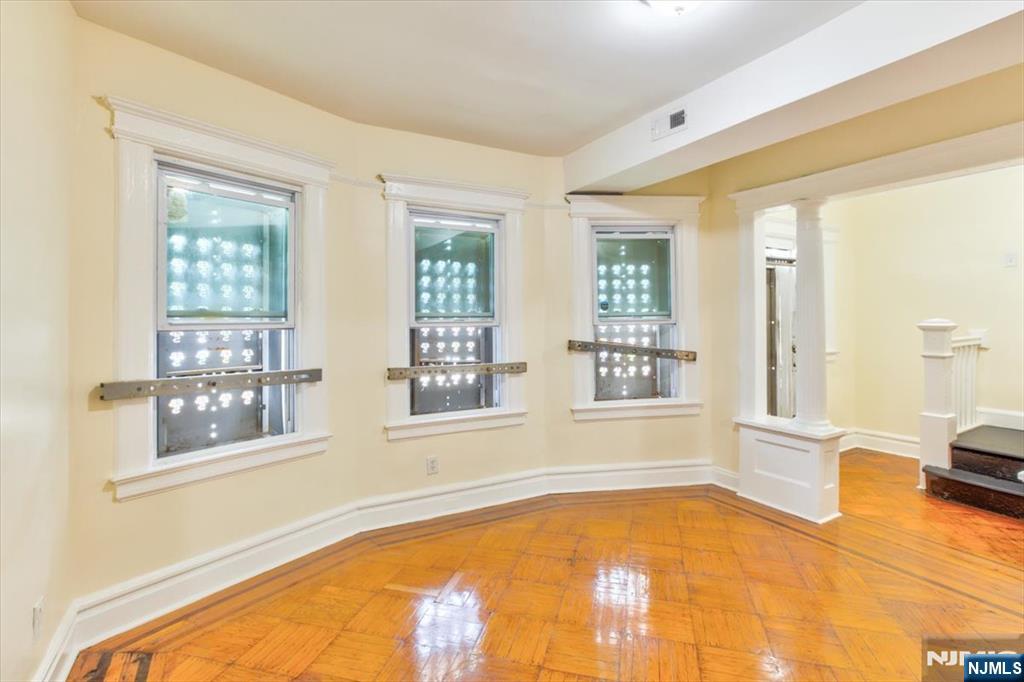 31-33 Voorhees Street Property Photo 12