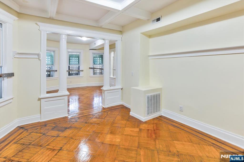 31-33 Voorhees Street Property Photo 16