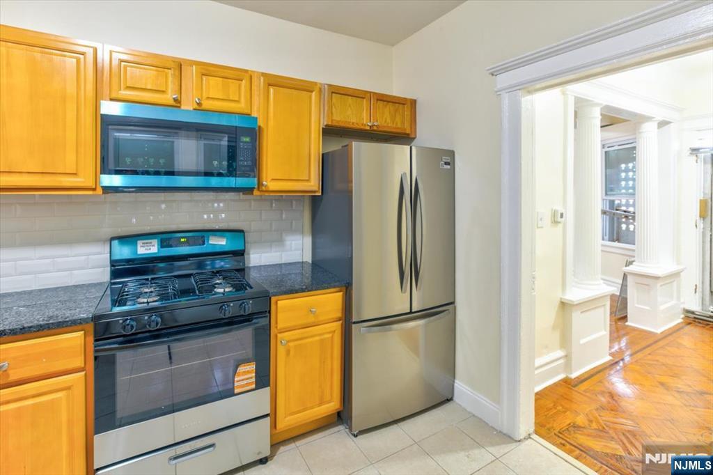 31-33 Voorhees Street Property Photo 22
