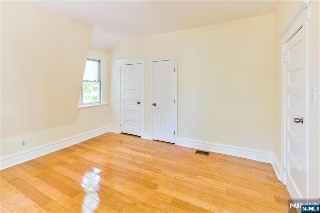 31-33 Voorhees Street Property Photo 30