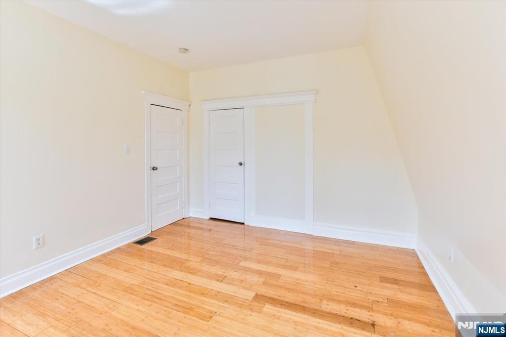 31-33 Voorhees Street Property Photo 34