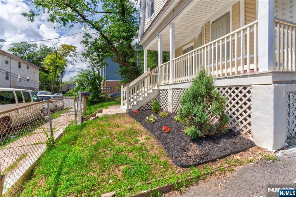31-33 Voorhees Street Property Photo 39