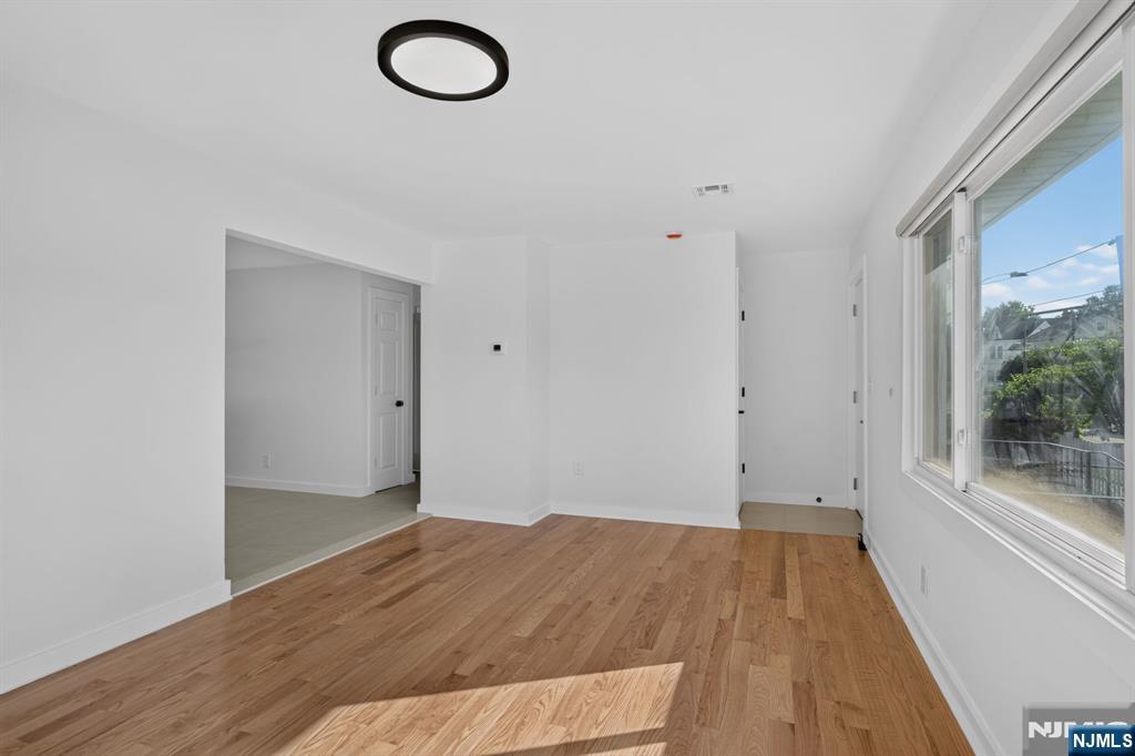94 Irving Place Property Photo 7