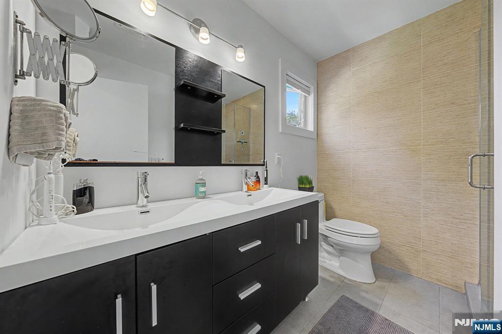 61 Center Street Property Photo 26