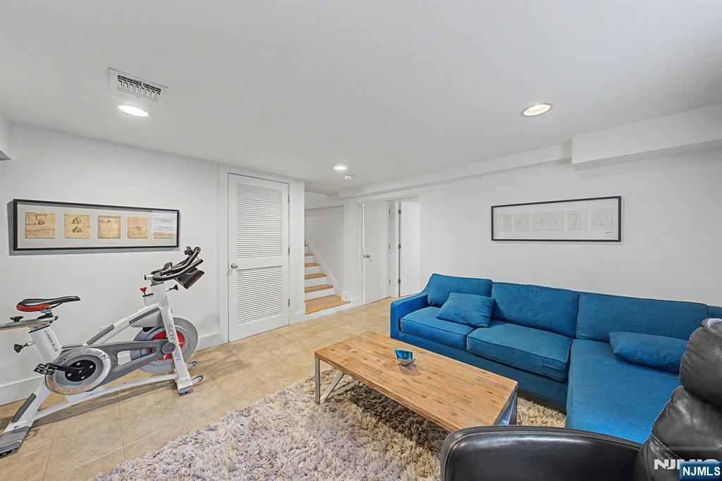 61 Center Street Property Photo 29