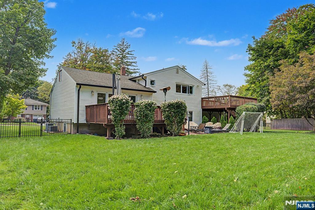 61 Center Street Property Photo 37