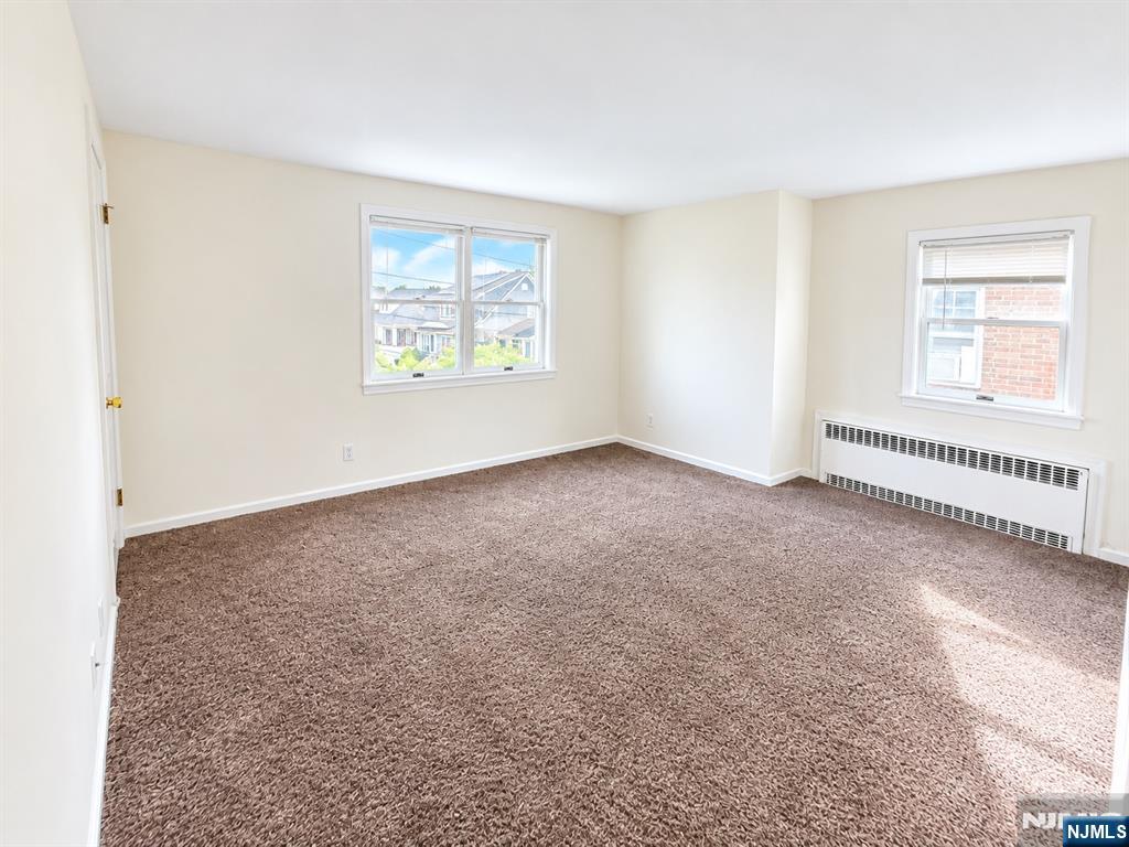 95 Union Avenue 2nd Fl Property Photo 7