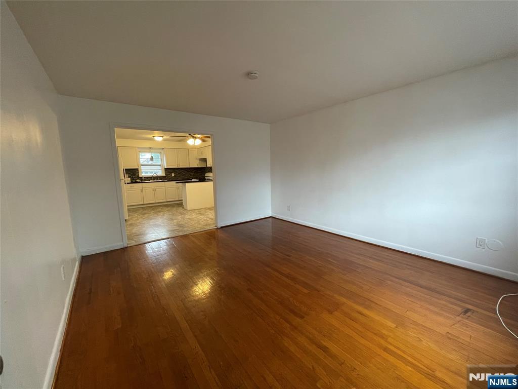 461-463 Boyden Avenue 1 Property Photo 4