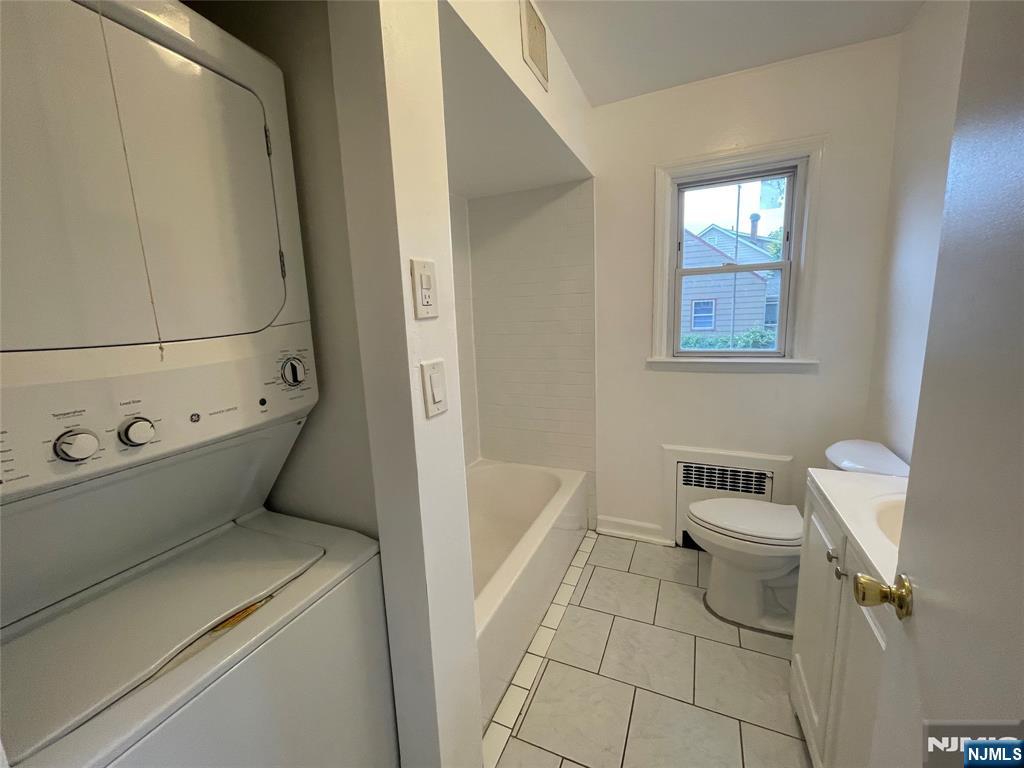 461-463 Boyden Avenue 1 Property Photo 6