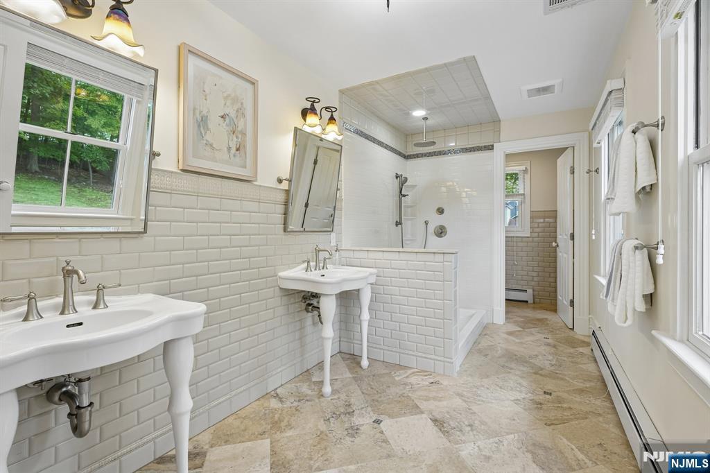 159 Center Avenue Property Photo 30