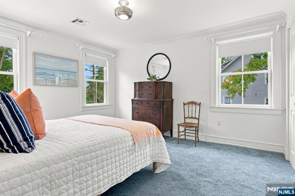 159 Center Avenue Property Photo 32
