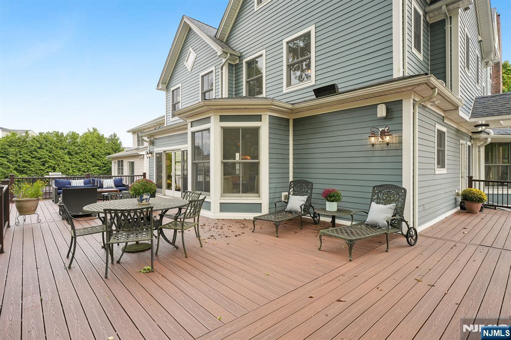159 Center Avenue Property Photo 48