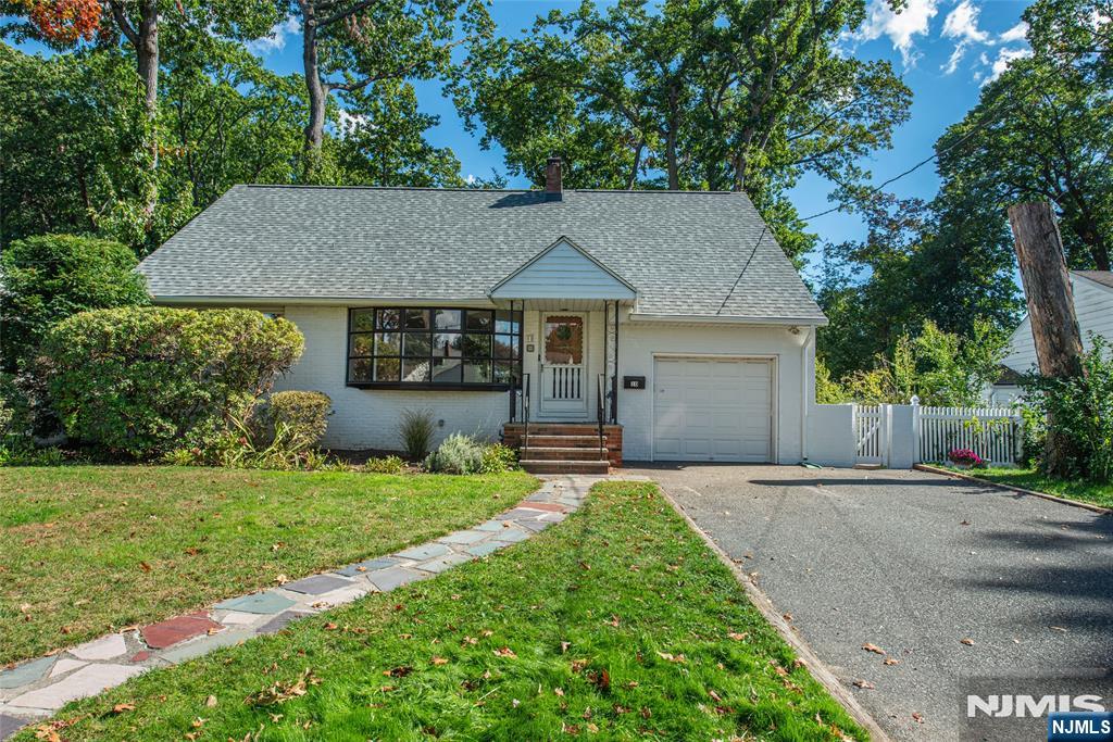 10 Fernwood Drive Property Photo 1