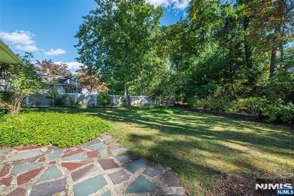 10 Fernwood Drive Property Photo 19