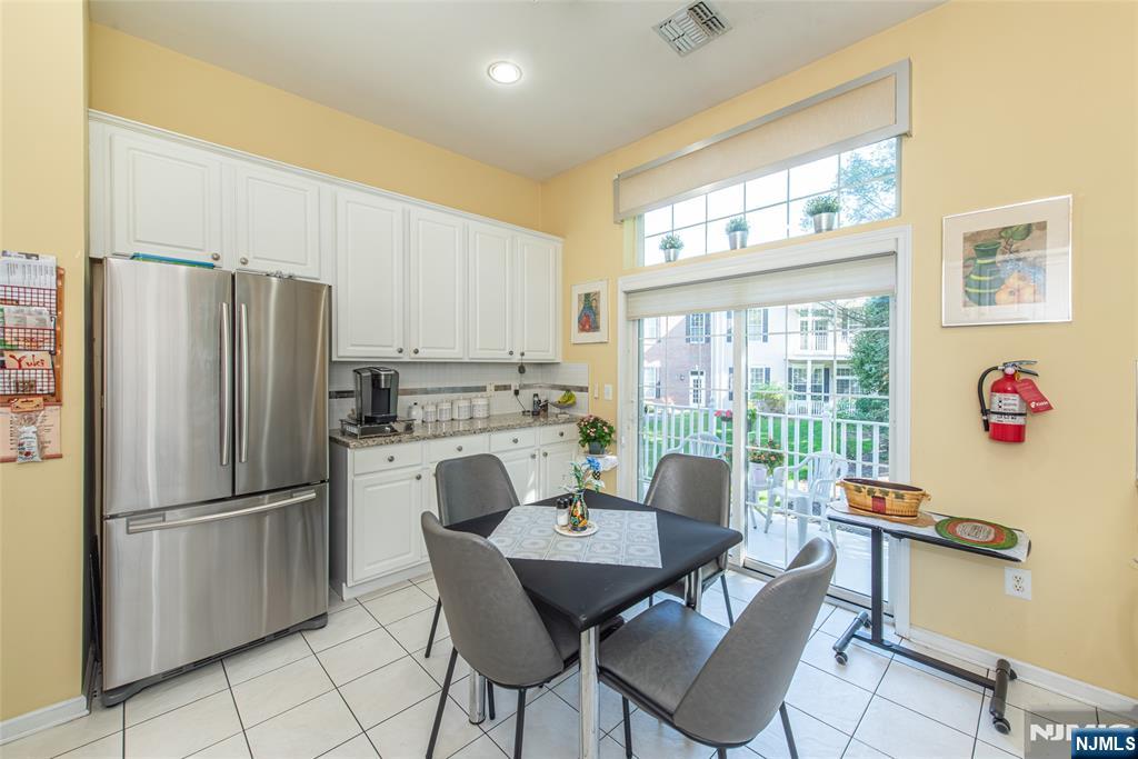 1313 Four Seasons Drive Property Photo 3