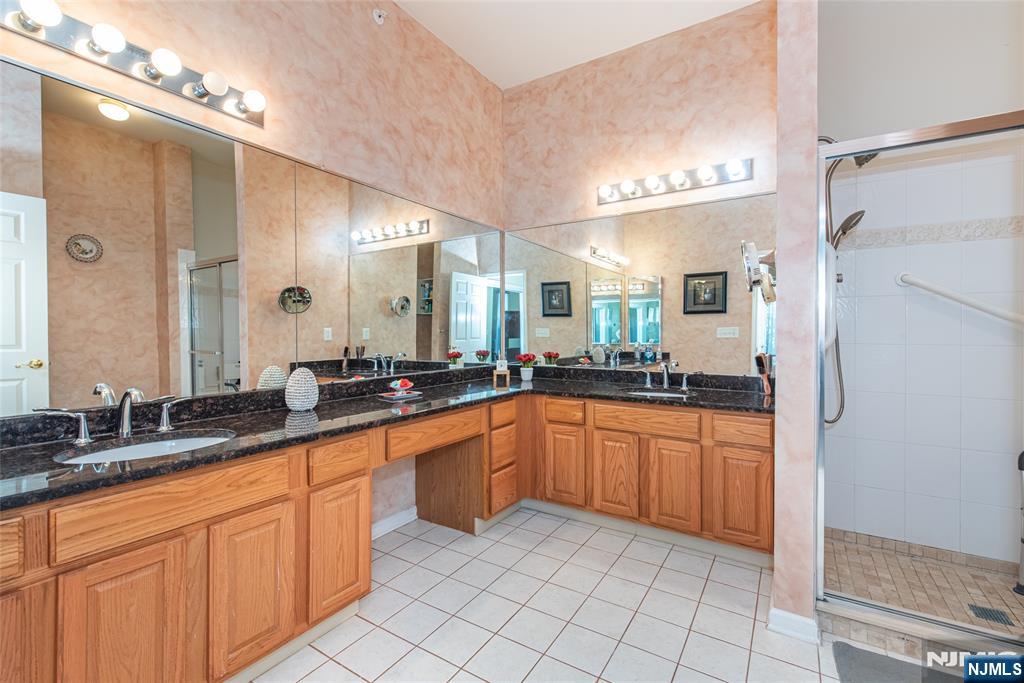 1313 Four Seasons Drive Property Photo 16