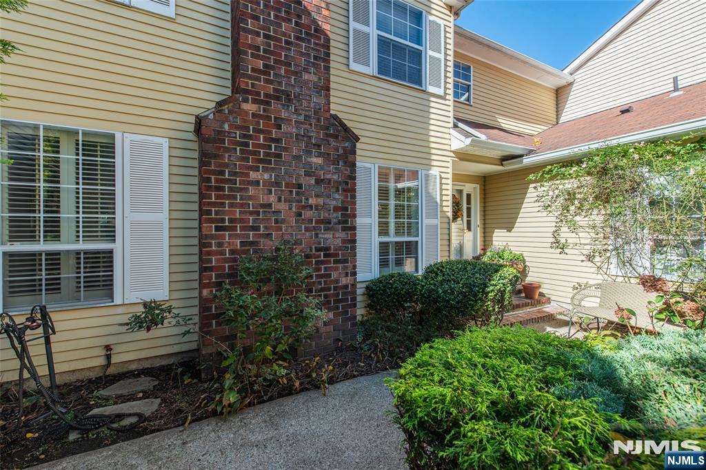 8 Birdseye Circle Property Photo 1