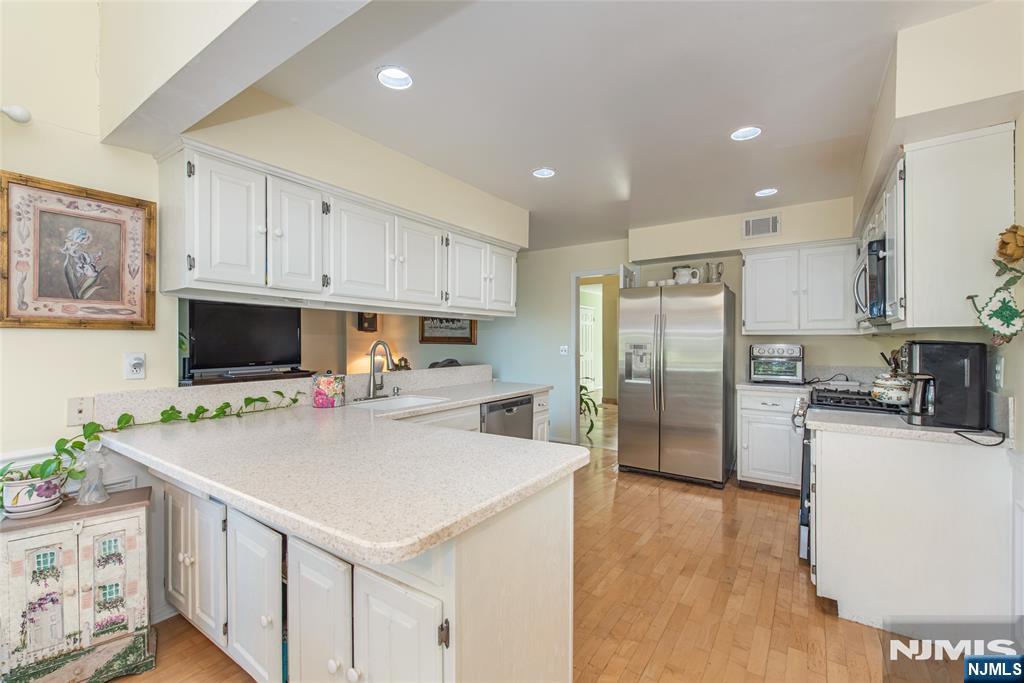 8 Birdseye Circle Property Photo 4
