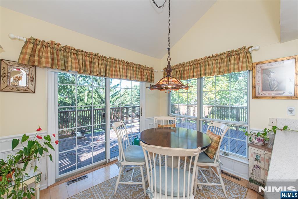 8 Birdseye Circle Property Photo 6