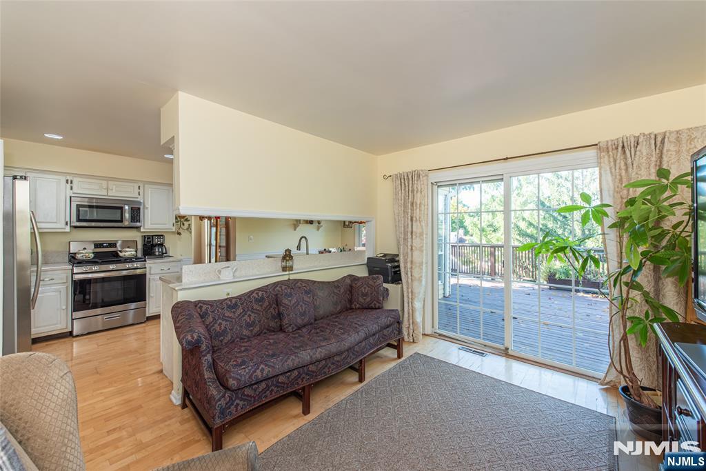 8 Birdseye Circle Property Photo 11