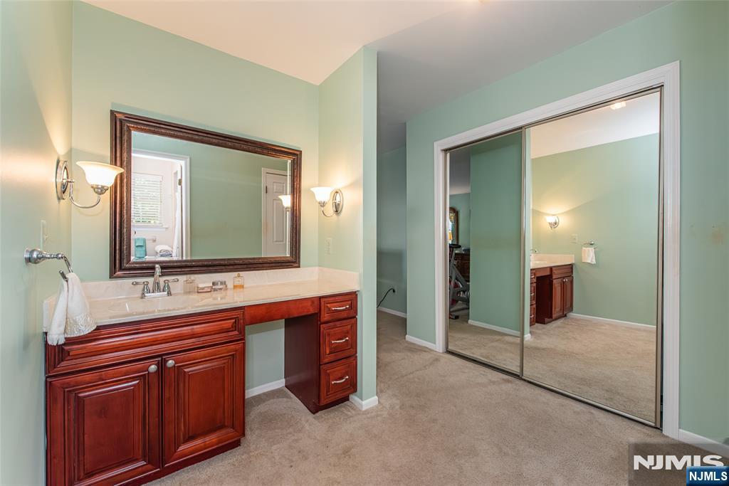 8 Birdseye Circle Property Photo 16