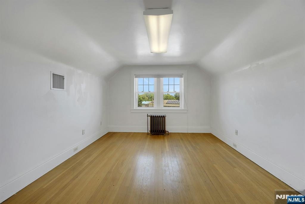 225 Liberty Street Property Photo 28
