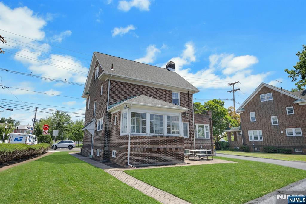 225 Liberty Street Property Photo 41