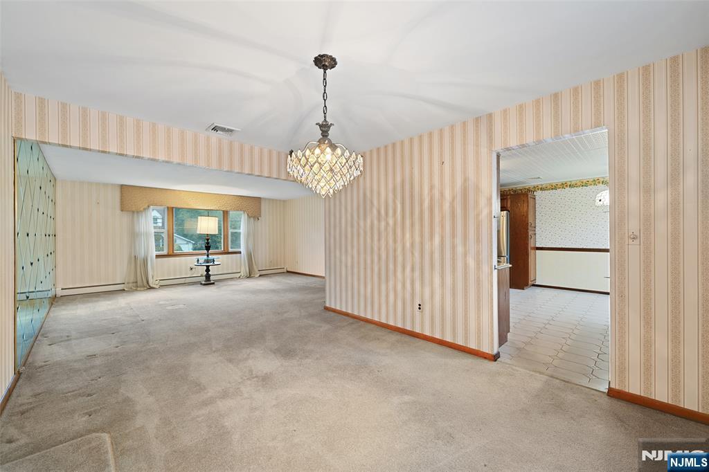 222 Vreeland Avenue Property Photo 8