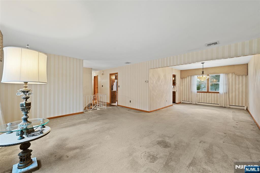 222 Vreeland Avenue Property Photo 9