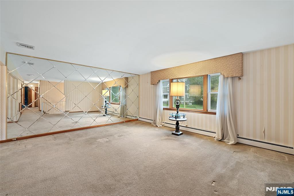 222 Vreeland Avenue Property Photo 10