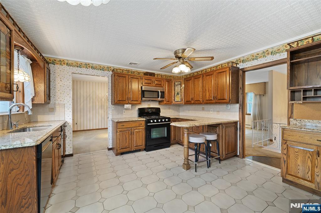 222 Vreeland Avenue Property Photo 12