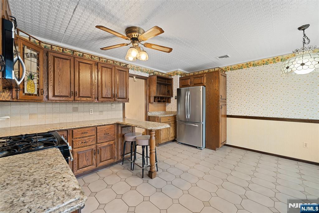 222 Vreeland Avenue Property Photo 13