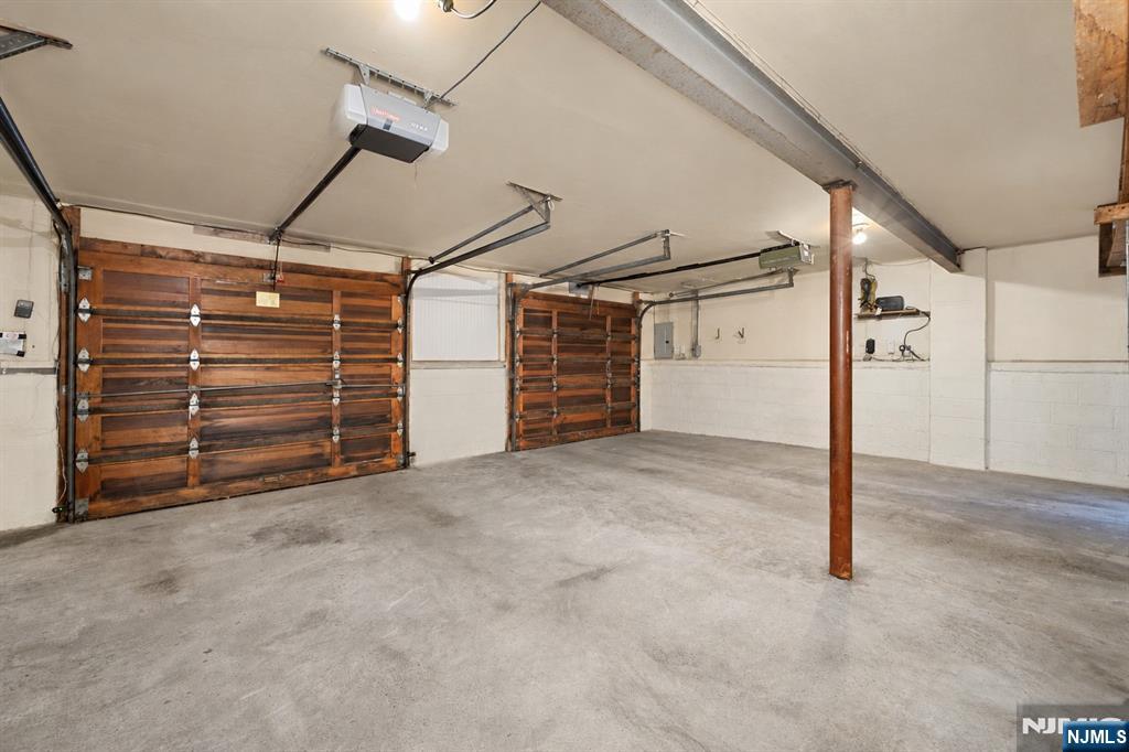 222 Vreeland Avenue Property Photo 34