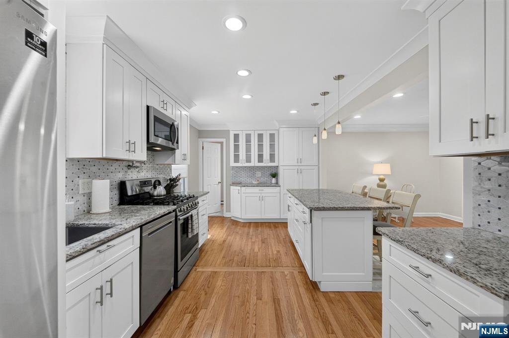 410 Chestnut Street Property Photo 12