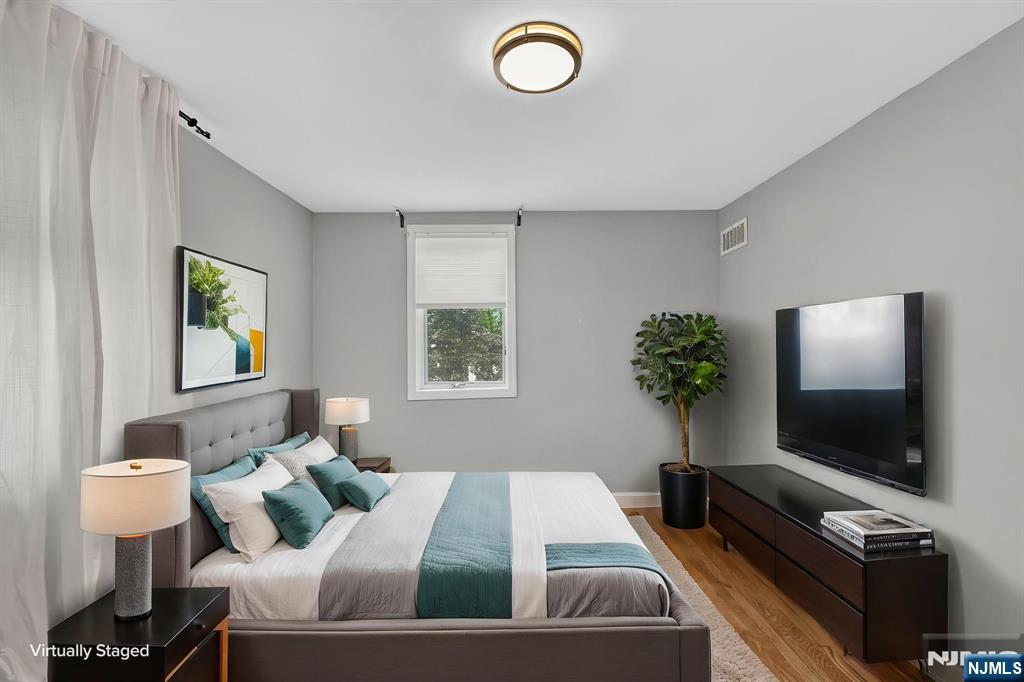410 Chestnut Street Property Photo 16