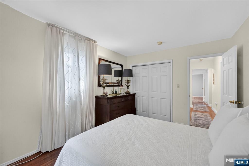 410 Chestnut Street Property Photo 22
