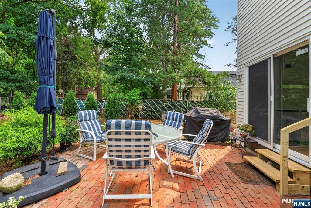 410 Chestnut Street Property Photo 29