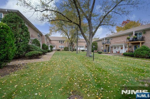 636 Godwin Avenue 10a Property Photo 2