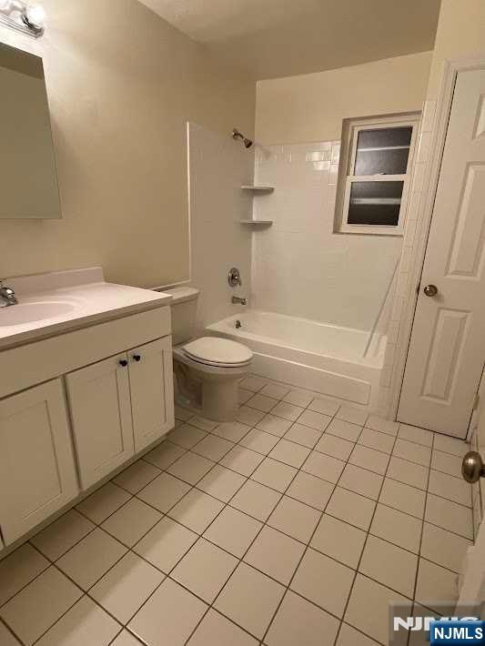 636 Godwin Avenue 10a Property Photo 5