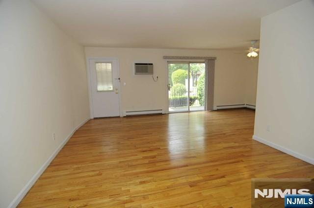 636 Godwin Avenue 10a Property Photo 8