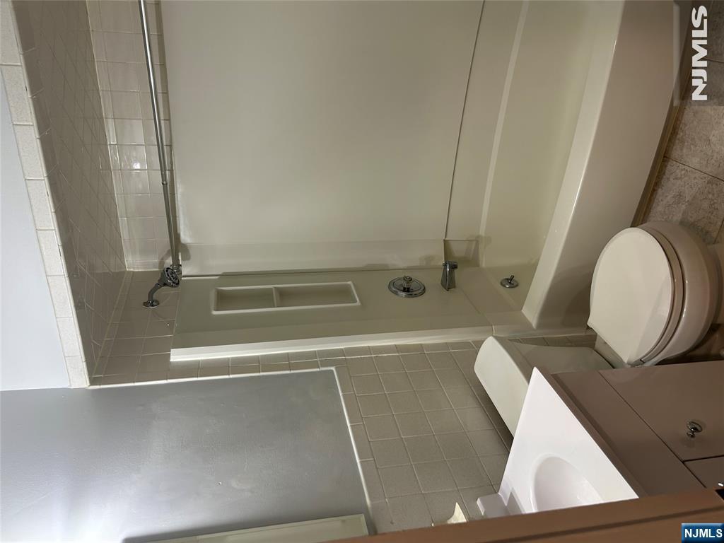 148 Undercliff Avenue Property Photo 8