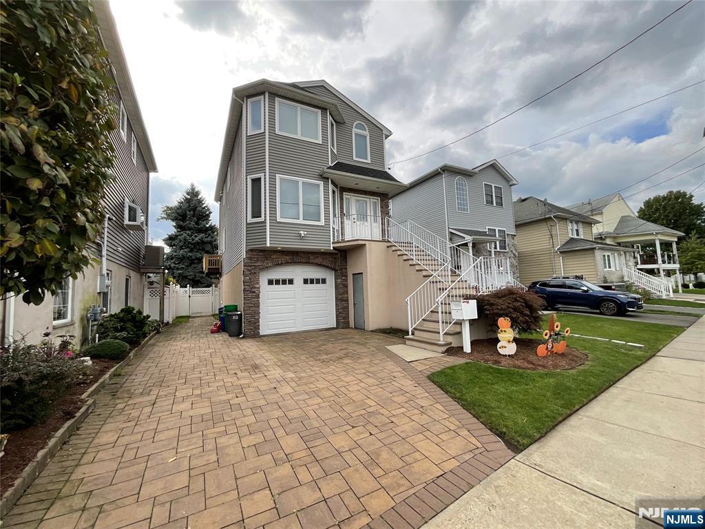 112 Tontine Avenue Property Photo 3