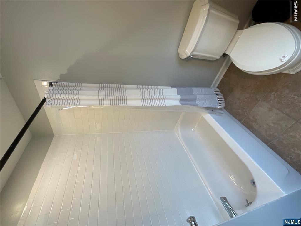 112 Tontine Avenue Property Photo 27