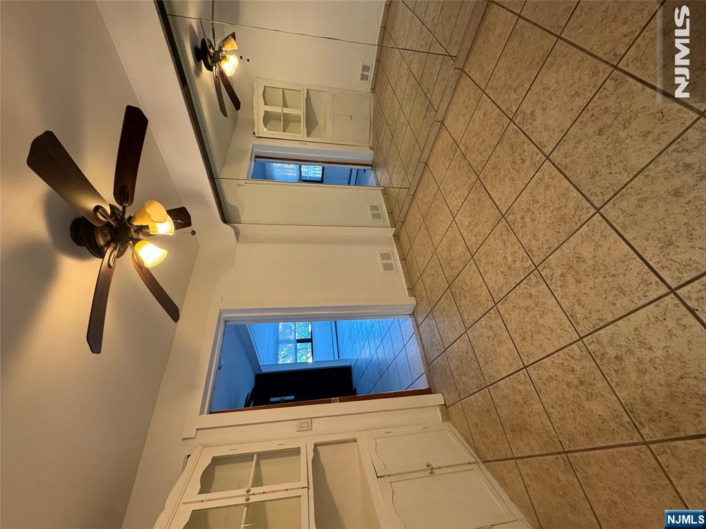 24 5th Avenue Property Photo 8