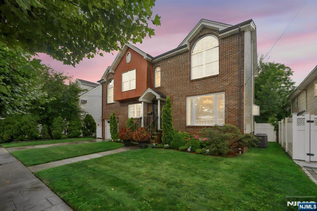 18 Gail Place Property Photo 3