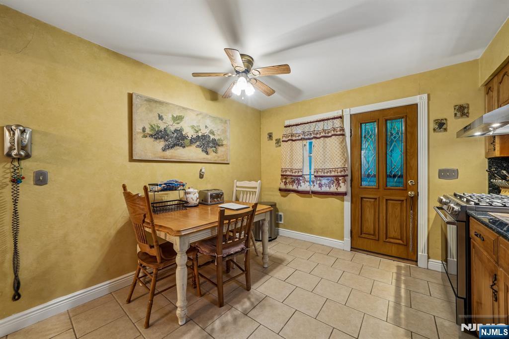 18 Gail Place Property Photo 14