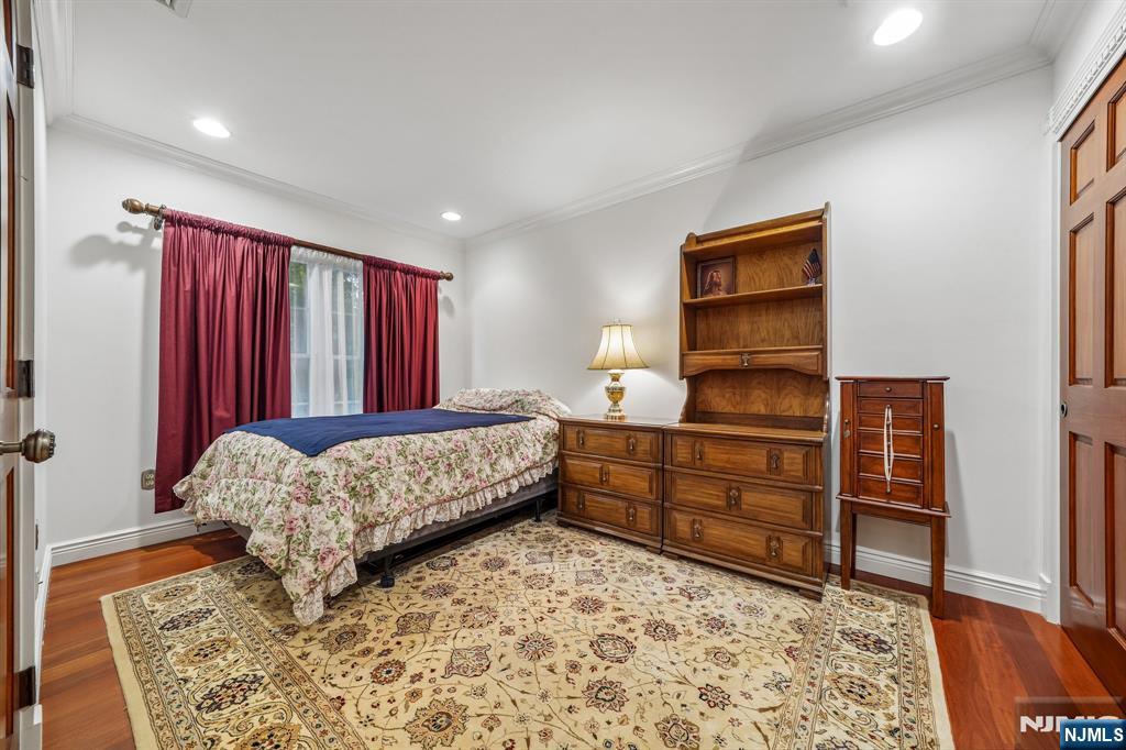 18 Gail Place Property Photo 30