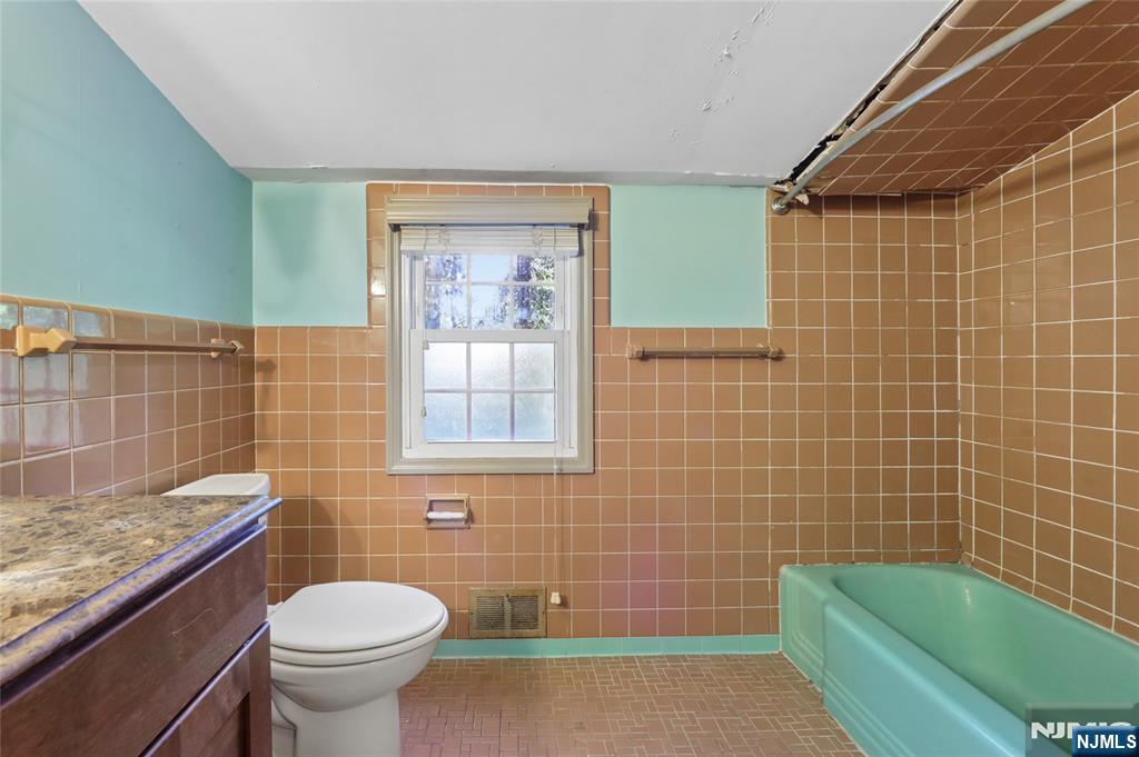 192 Rensselaer Road Property Photo 32